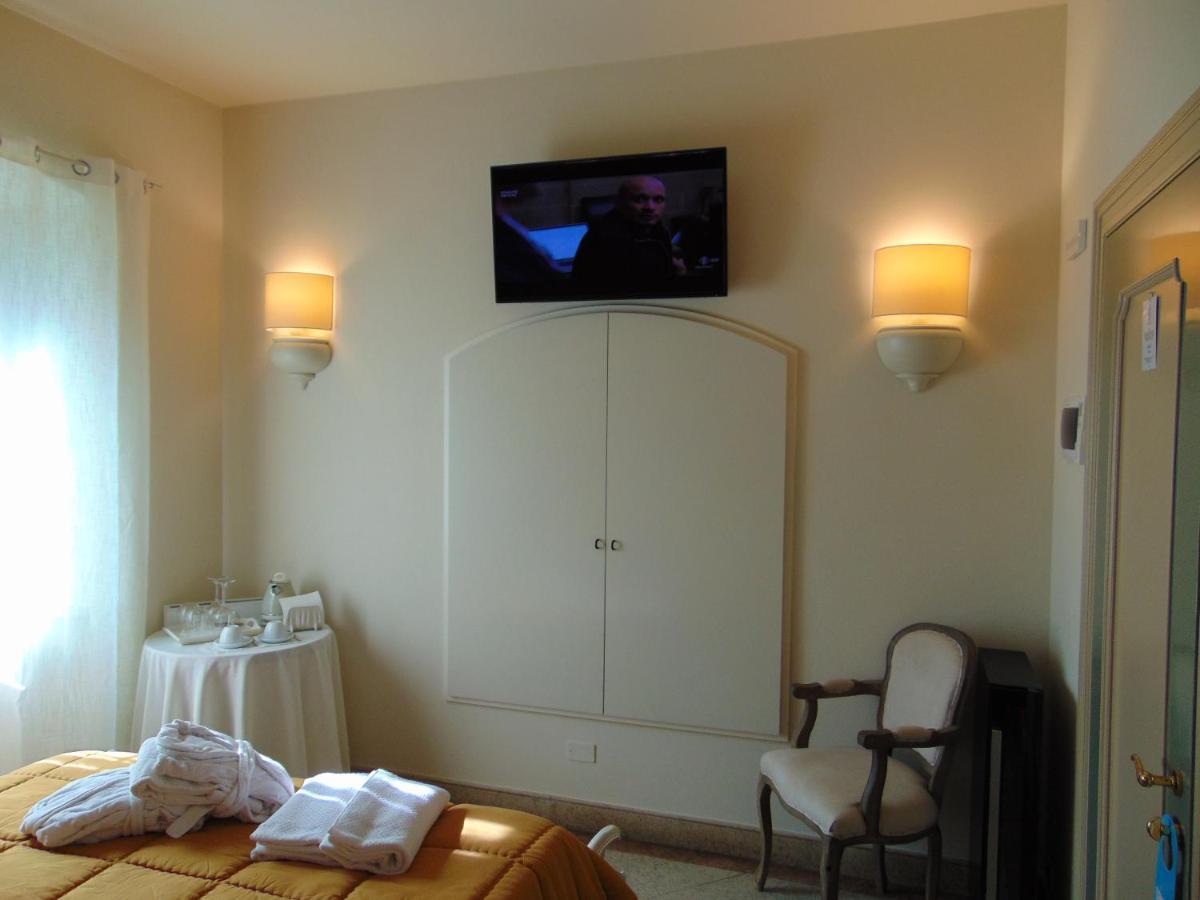 Galleria Imperiale Suites Sarnico Esterno foto