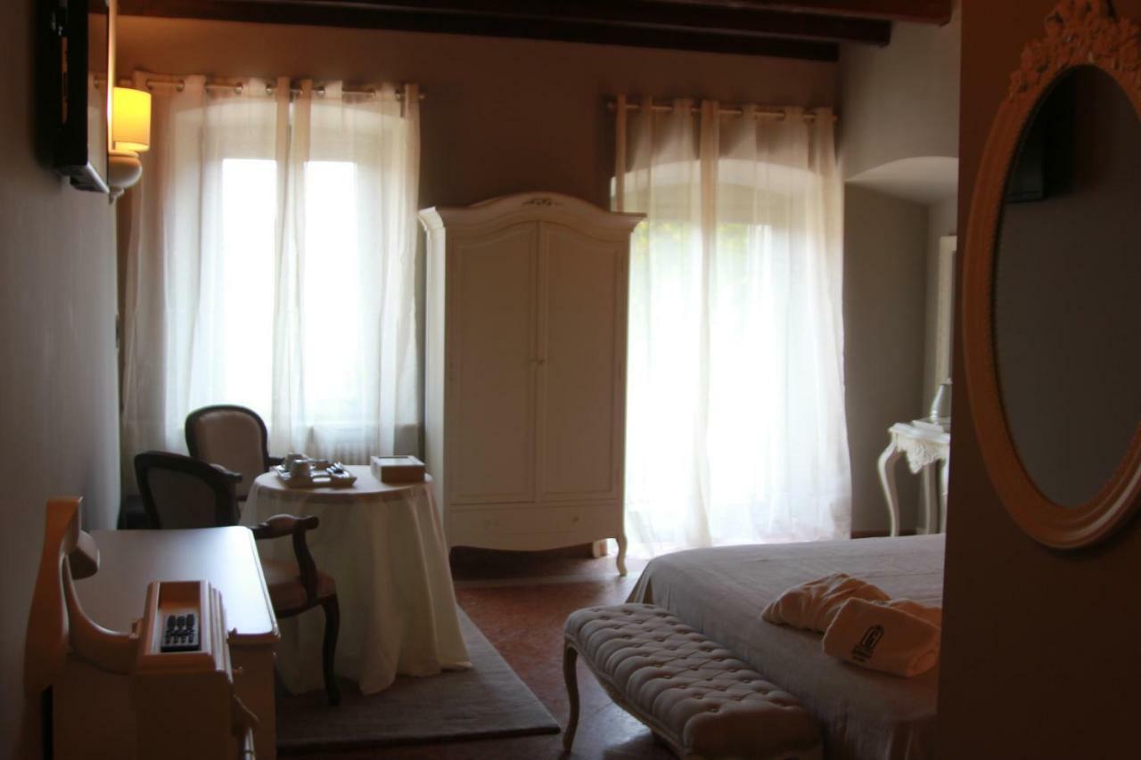 Galleria Imperiale Suites Sarnico Esterno foto